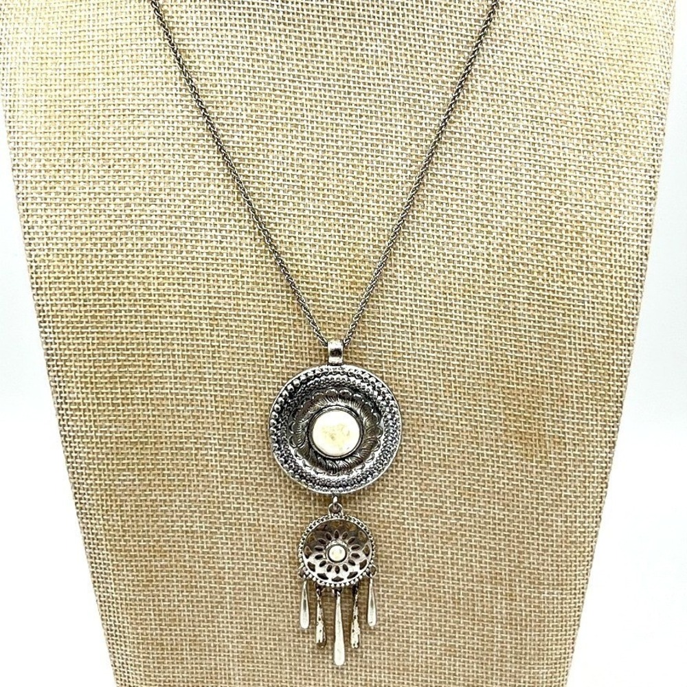 Vintage Lucky Brand Boho Dreamcatcher Pendant Necklace Silver Tone Faux Pearl